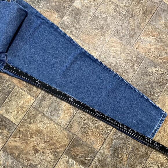 Vintage Levi's 550 Relaxed Fit Tapered Leg Women's Jeans Size 14 MIS M (32x30) - Picture 7 of 9